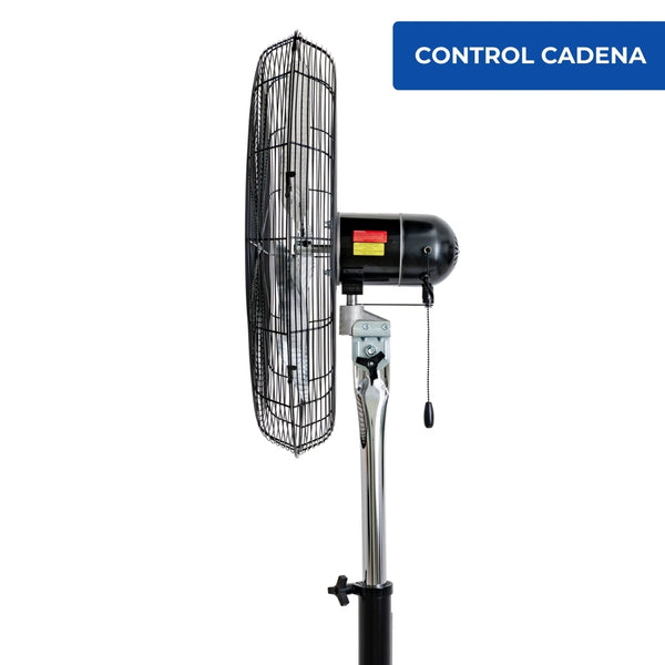 Detalle del  control de cadena del ventilador NarvikAir NA1024 con interruptor de 3 velocidades y cable de alimentación industrial