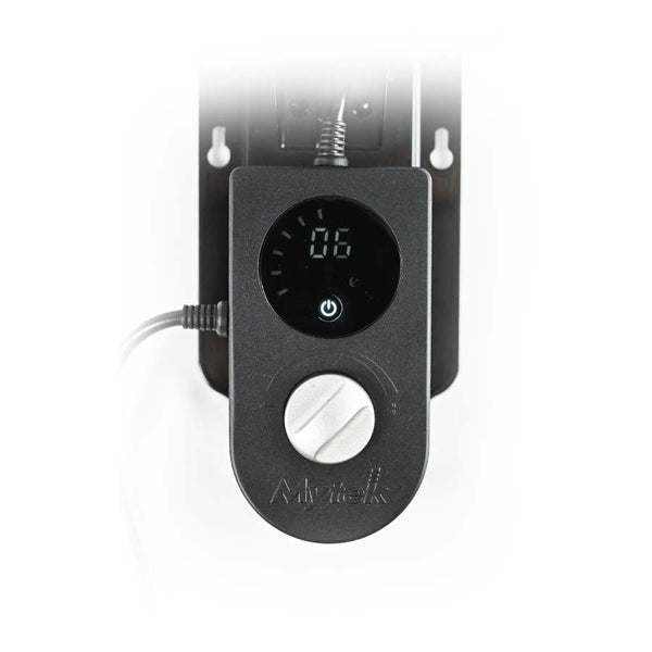 Panel táctil del ventilador Mytek 3420 con selector de 12 velocidades y modos Natural y Sueño