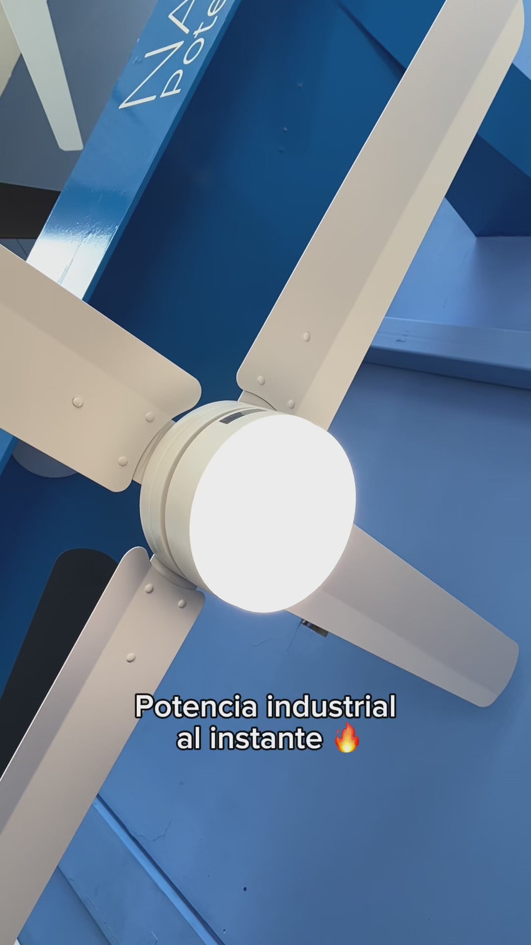 NarvikAir Ventilador de Techo Industrial con Luz CCT de 56"